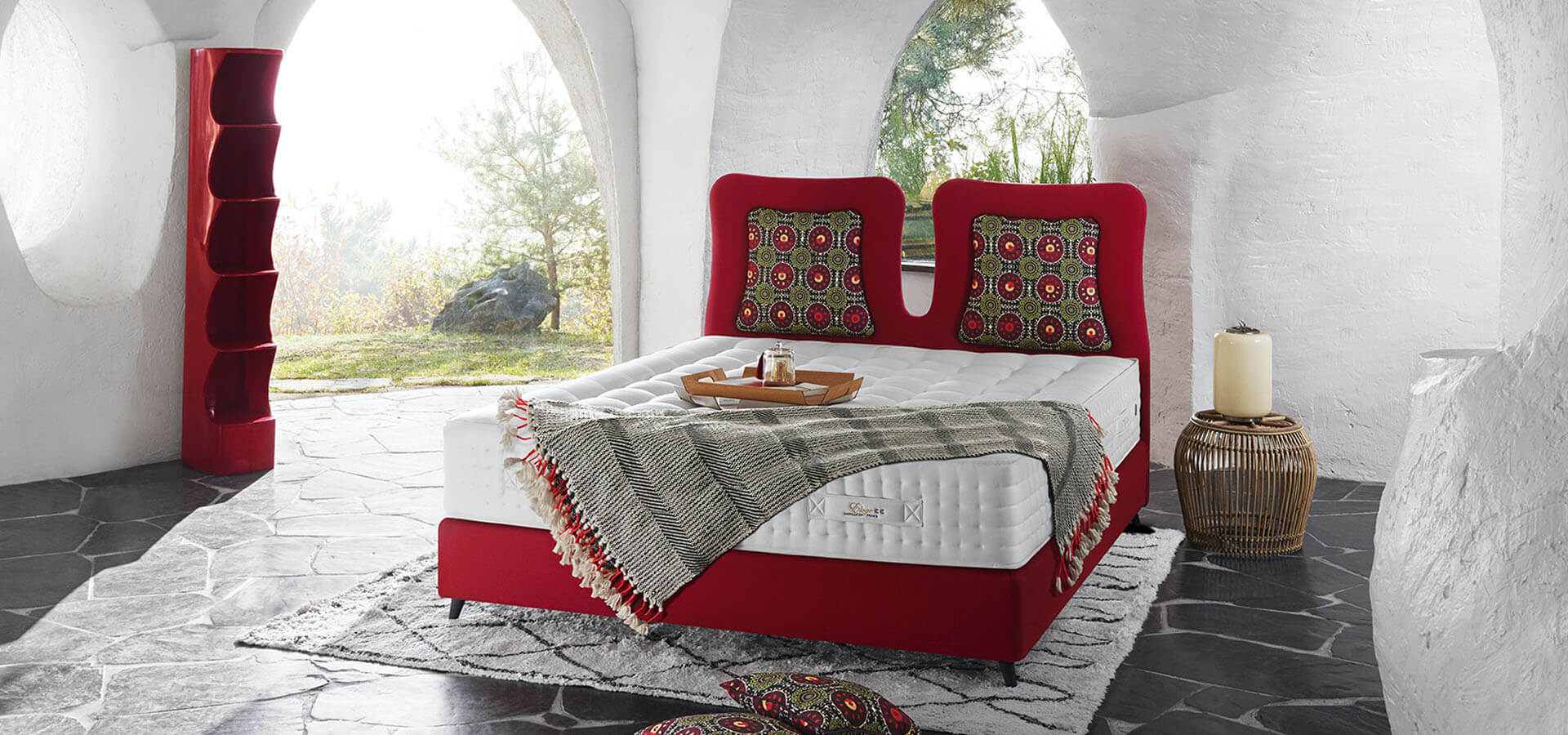 TRECA PARIS Christian Lacroix Bett  bei Betten Knoll in Mannheim